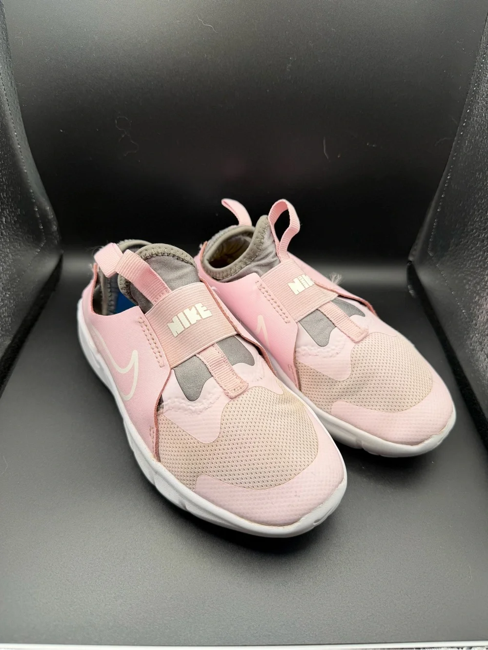 Nike Girls Little Kid Flex Runner 2 Slip on Sneaker:pink foam,white Size 1Y US